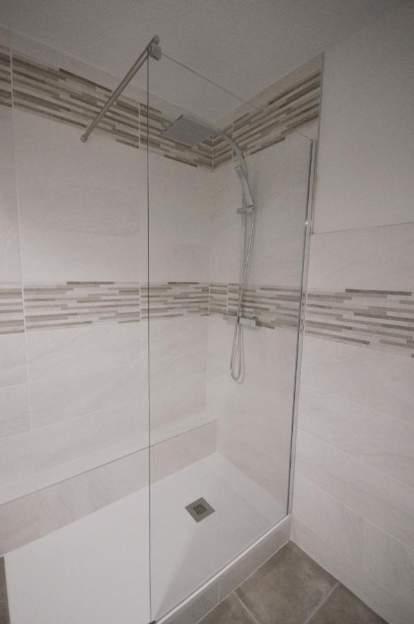 Joli Appartement Au Coeur D'โอโยนนักซ์ ภายนอก รูปภาพ