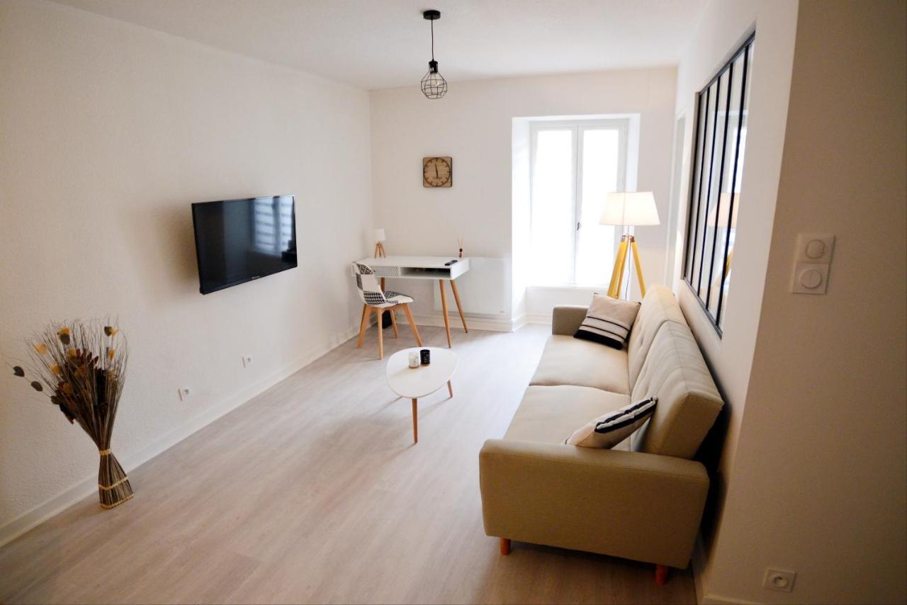Joli Appartement Au Coeur D'โอโยนนักซ์ ภายนอก รูปภาพ
